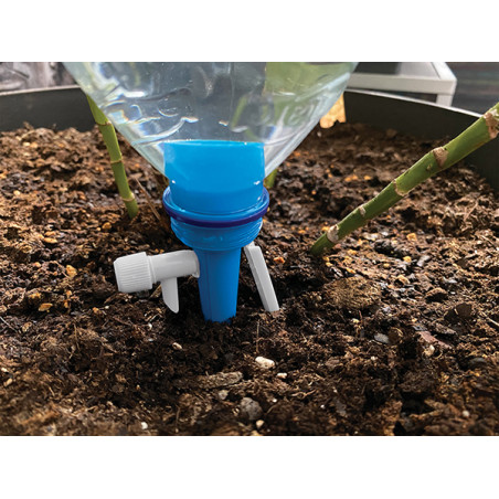 SISTEMA RIEGO MACETAS PARA BOTELLA