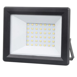 FOCO  LED  NEGRO  IP65