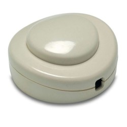 INTERRUPTOR  DE  PIE  2  A  BLANCO
