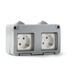 Toma  de  corriente  doble  estanco  ip55