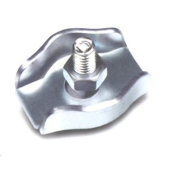 SUJETACABLE  PLANO  SIM.ZN  C/100